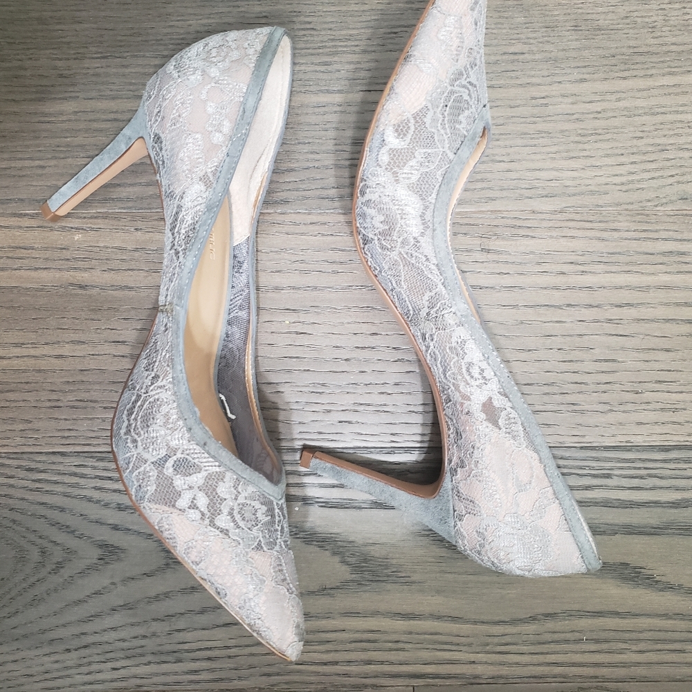 Heels - Picture 3 of 4